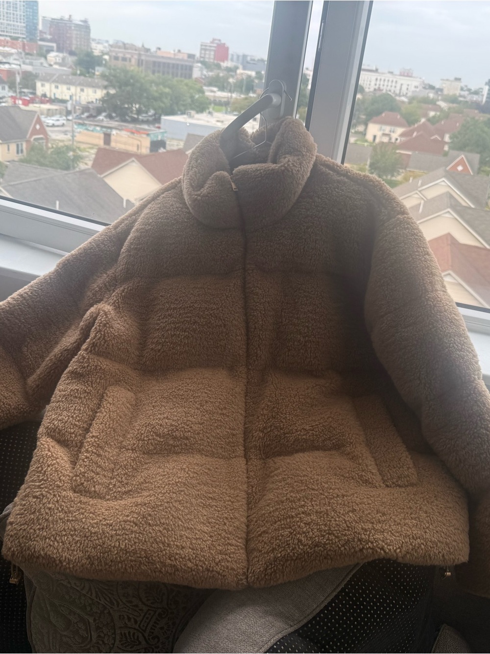 UGG women’s Teddy Puffer Jacket - Brownie